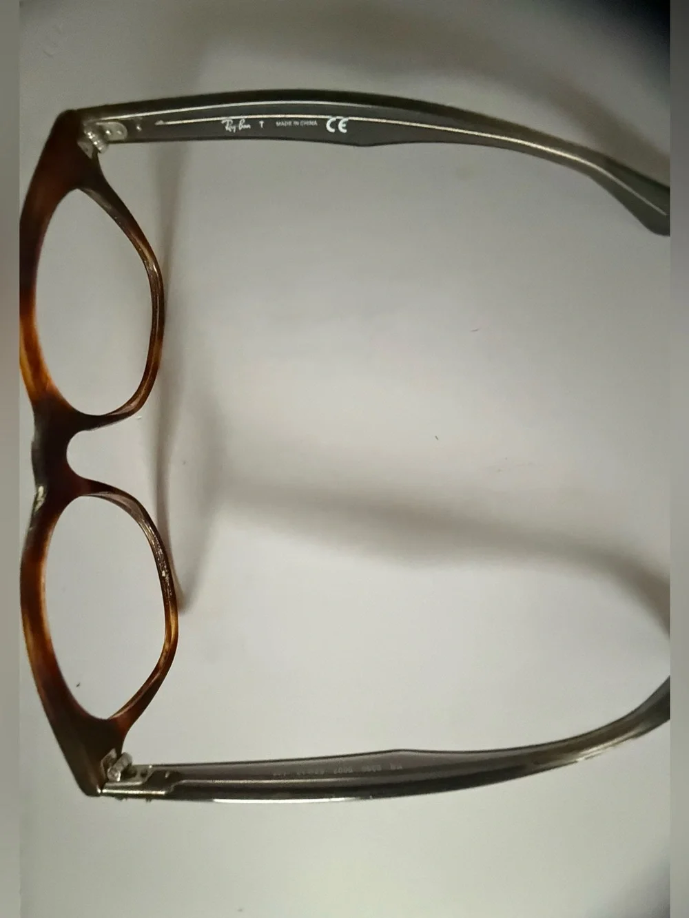 Ray-Ban classic oval